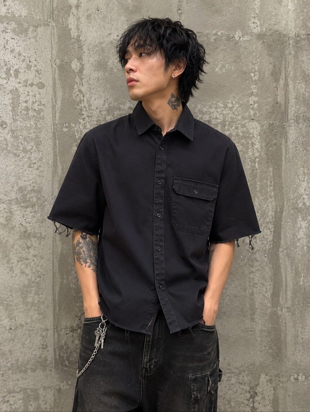 Volcom Black Raw Hem Button Up Shirt Mens XL Skater Grunge Punk Streetwear